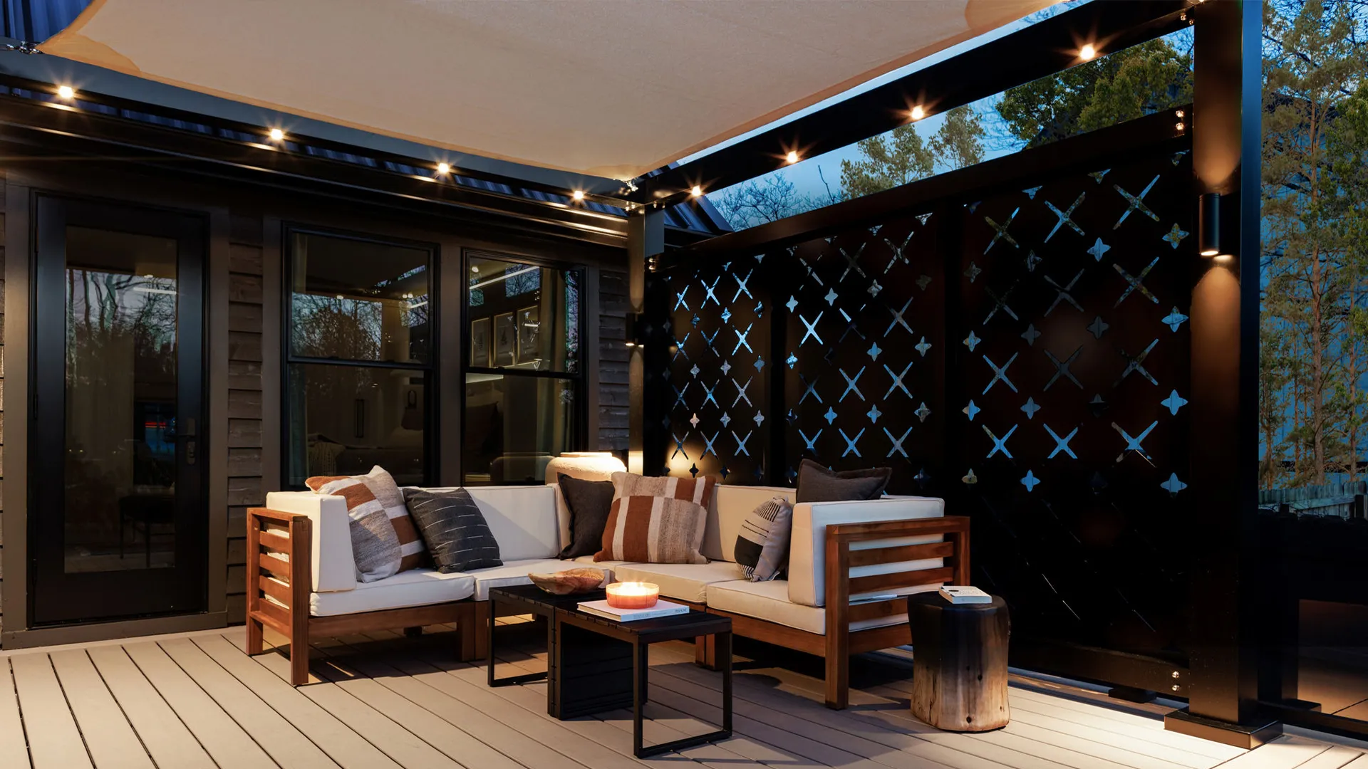 Featured image for “Low-Maintenance Privacy Screen Ideas for Backyard Living”